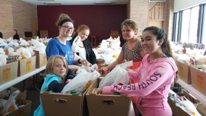 Youth Serving at Gods Pantry Nov 2015